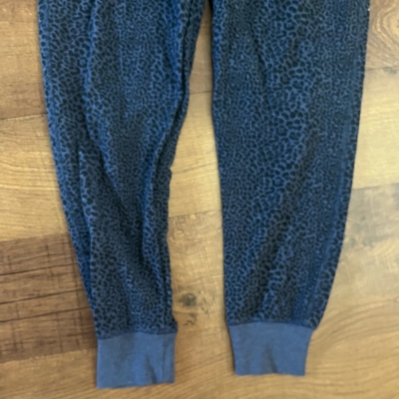 Victoria secret jogger type sweatpants  loungewear Sz small - Picture 4 of 7